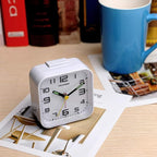 Peakeep 3D Numbers No Tick-Tock Analog Alarm Clock - Image 5