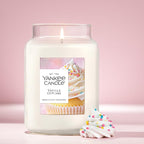 Yankee Candle Vanilla Cupcake, Scented Candle, 22oz Large Jar - Image 4