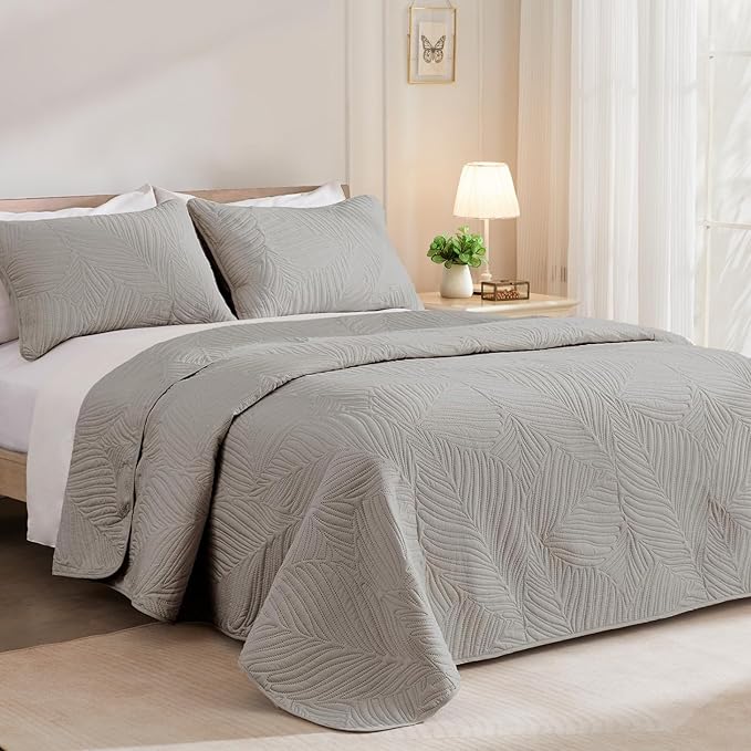 Exclusivo Mezcla Twin Quilt Bedding Set, Lightweight Light Grey Quilts Twin Size - Image 2