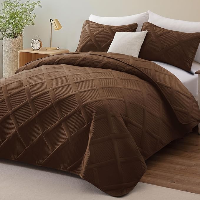 Exclusivo Mezcla Oversized King Quilt Set- Brown Cal King Quilts Bedding Set - Image 2