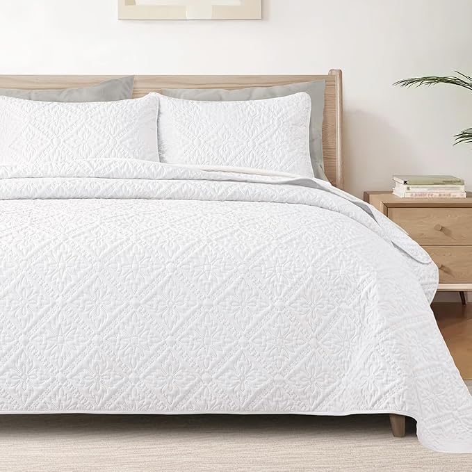 Exclusivo Mezcla Queen Quilt Bedding Set, Lightweight Soft Bedspreads Coverlets by ExclusivoMezcla