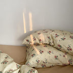 MKXI Yellowish Beige & Red Floral Duvet Cover Set Queen Size - Image 2