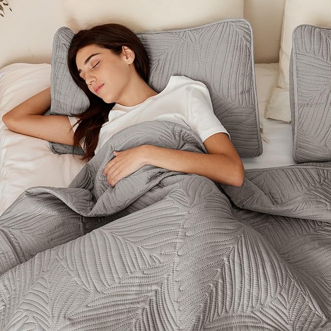 Exclusivo Mezcla Twin Quilt Bedding Set, Lightweight Light Grey Quilts Twin Size - Image 4