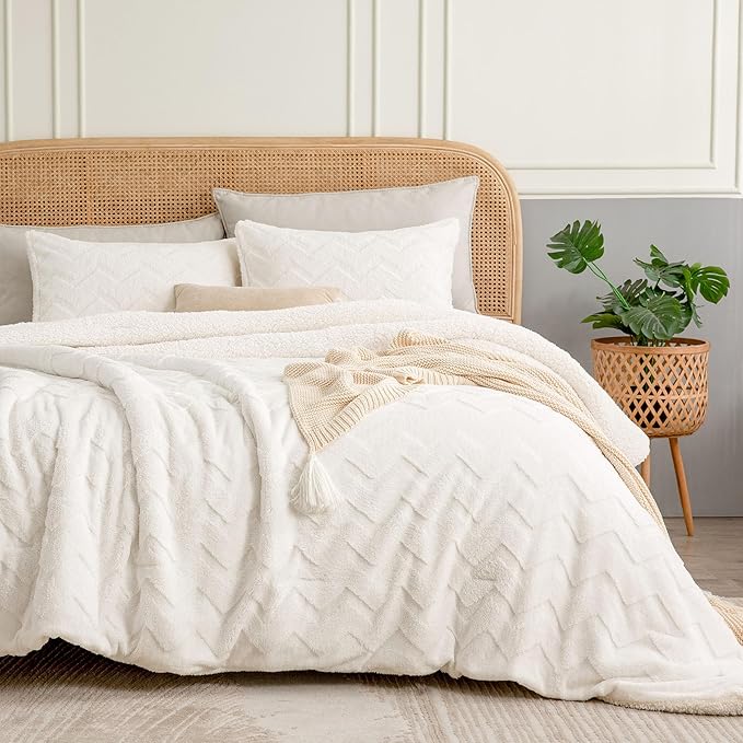BEDELITE Fluffy Queen Comforter Set - Image 5