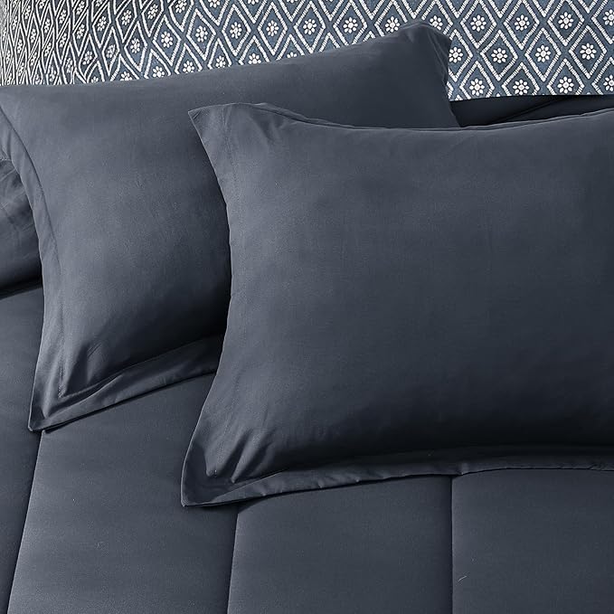 Monbix Queen Comforter Set - Image 6