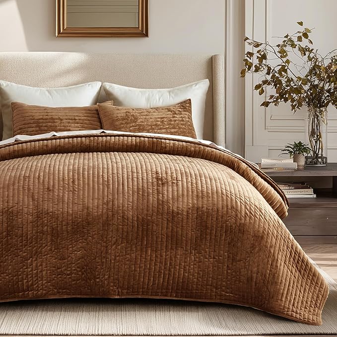 EVERGRACE Velvet Quilt Set King Size, Luxurious Soft Striped Channel Bedding Set - Image 7