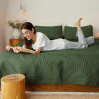 Exclusivo Mezcla Queen Quilt Bedding Set, Lightweight Olive Green Quilts Queen - Image 3