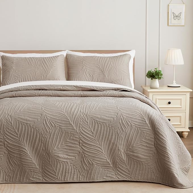 Exclusivo Mezcla Twin Quilt Bedding Set, Lightweight Taupe Quilts Twin Size by ExclusivoMezcla