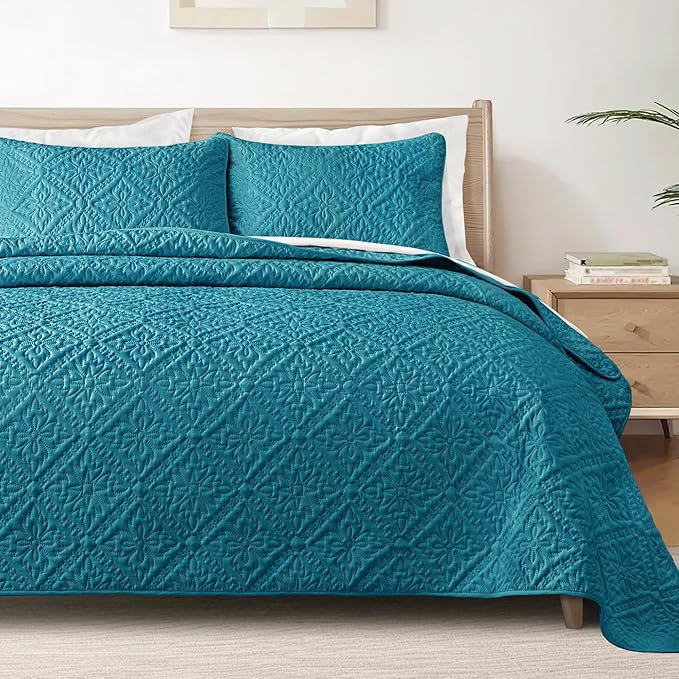 Exclusivo Mezcla California King Quilt Bedding Set, Lightweight Soft Bedspreads by ExclusivoMezcla