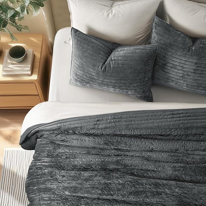 EVERGRACE Velvet Quilt Set Queen Size, Luxurious Soft Striped Channel Bedding - Image 2