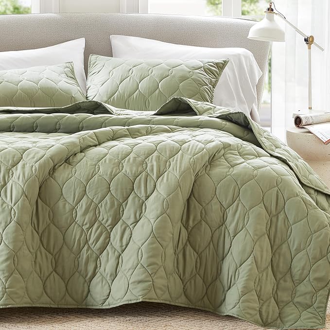 Comfort Spaces King Quilt Set Modern Reversible Ogee Coverlet King Bedding Set by ComfortSpaces