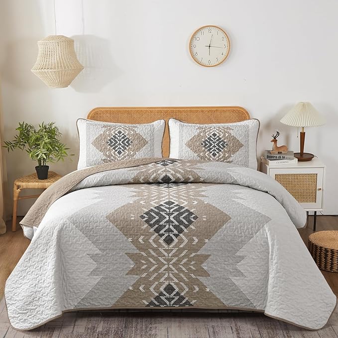 Dintszyayue Brown Boho Quilt Set King, 3 Pieces Aztec Texture Quilt by Dintszyayue