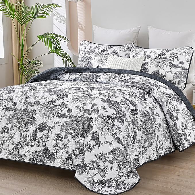 WONGS BEDDING Botanical Quilt Set King Size by WONGSBEDDING