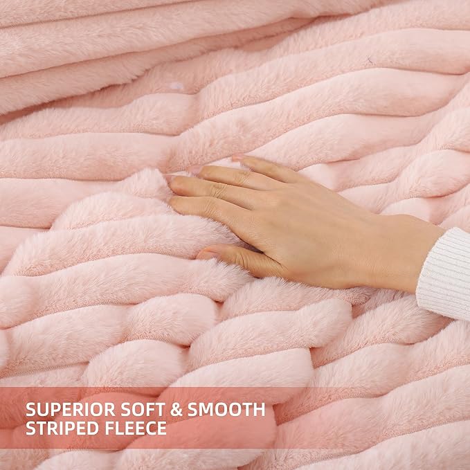 Smoofy Fluffy King Size Comforter Set 3 Pieces - Image 5