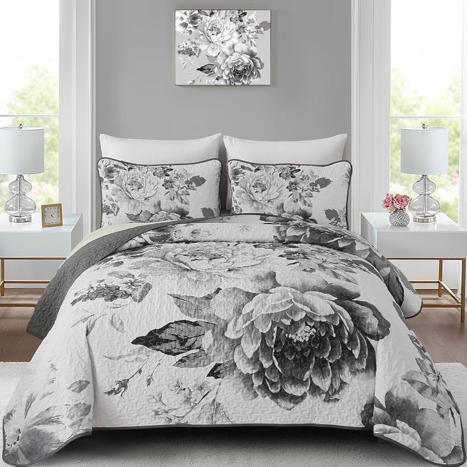 WONGS BEDDING Grey Boho Floral Quilt Set King, 3 Pieces Elegant Gray Flower by WONGSBEDDING