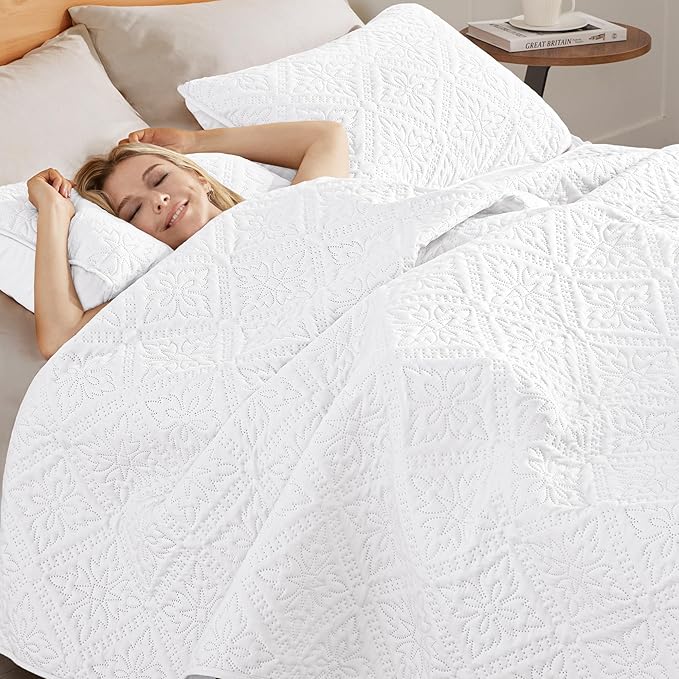 Exclusivo Mezcla King Quilt Bedding Set, Lightweight Soft Bedspreads Coverlets - Image 4
