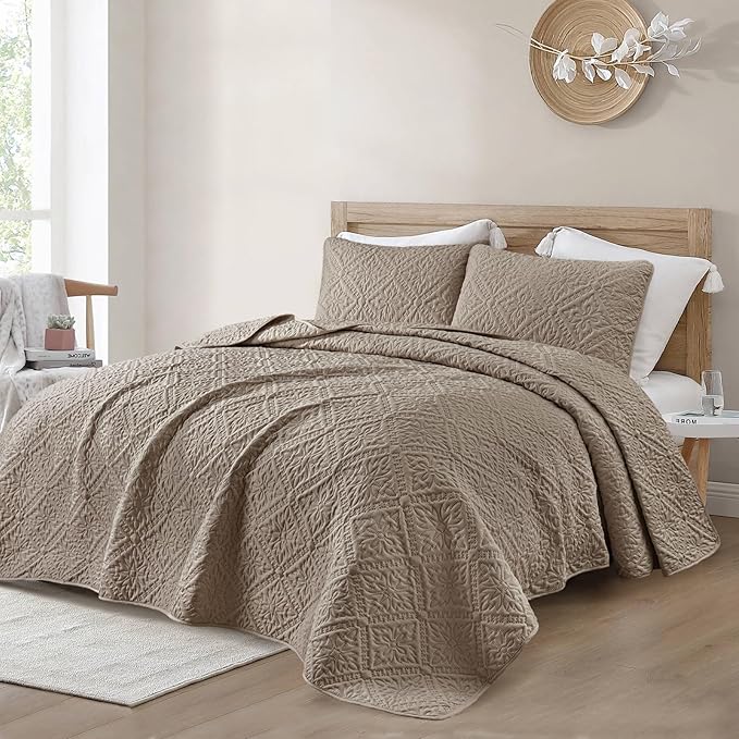 Exclusivo Mezcla King Quilt Bedding Set, Lightweight Soft Bedspreads Coverlets - Image 2