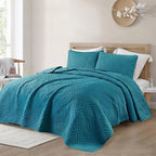 Exclusivo Mezcla California King Quilt Bedding Set, Lightweight Soft Bedspreads - Image 2