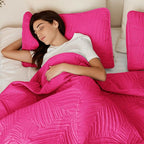 Exclusivo Mezcla California King Quilt Bedding Set, Lightweight Hot Pink Quilts - Image 4