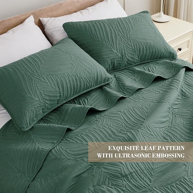 Exclusivo Mezcla King Size Quilt Bedding Set, Lightweight Green Quilts King Size - Image 3