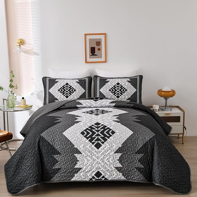 Dintszyayue Black Quilt Set Boho King Size, 3 Piece Aztec Texture Bedspread by Dintszyayue