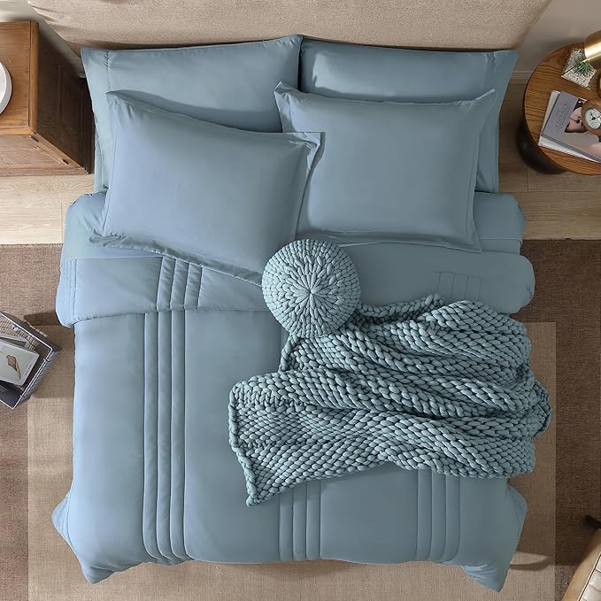 Monbix Full Comforter Set - Image 5
