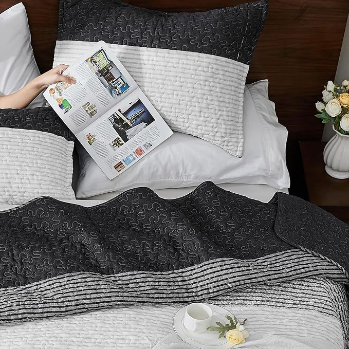 Andency Oversized King Quilt Set Black White, 120x120 Stripe Super King - Image 4