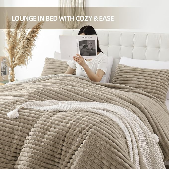 Smoofy Fluffy King Size Comforter Set 3 Pieces - Image 6